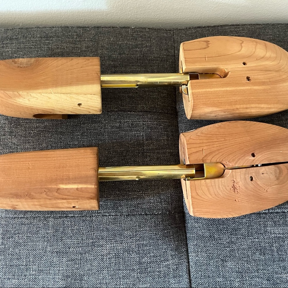 Used shoe trees